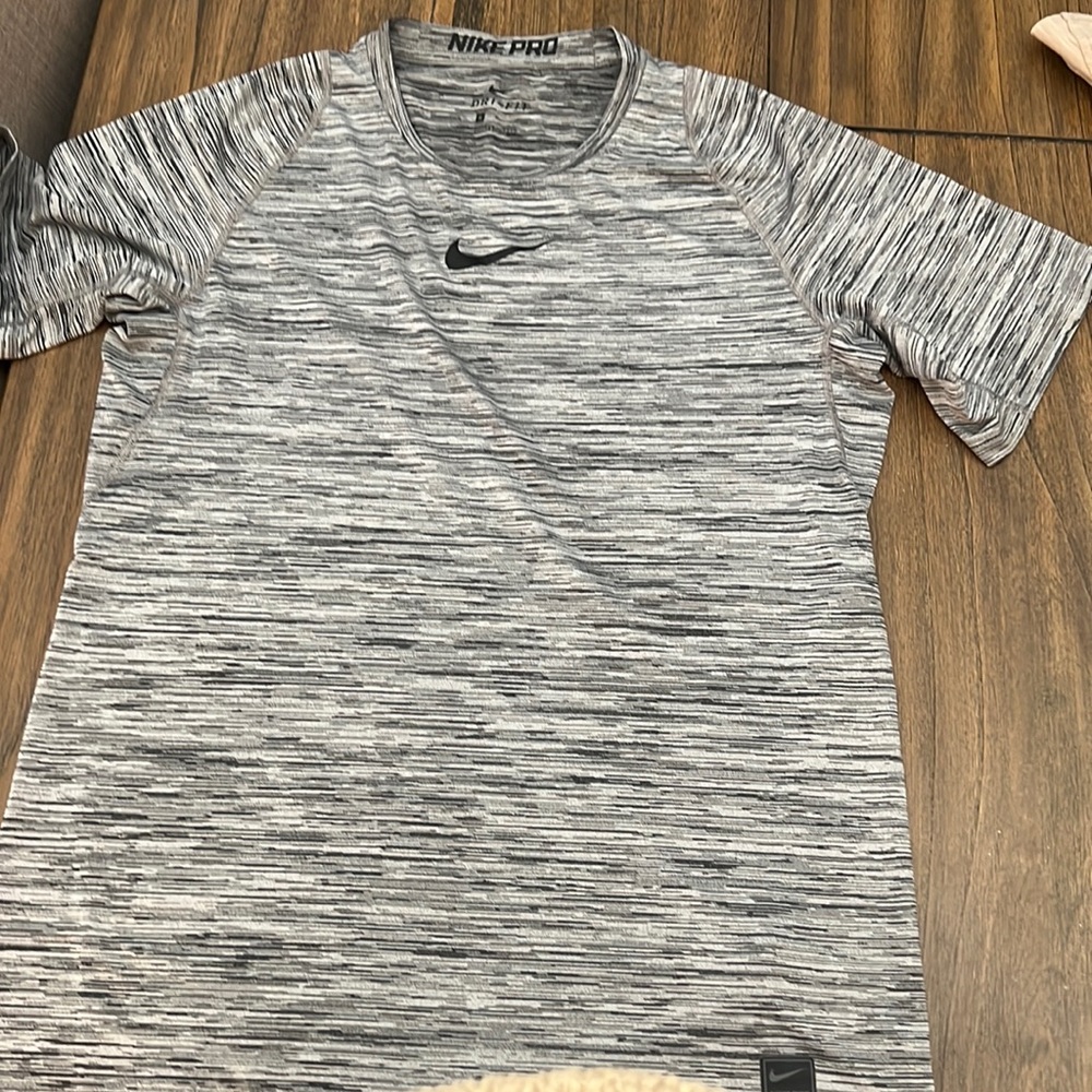 Nike pro mens T shirt size M